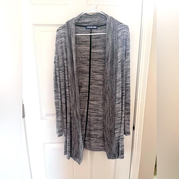Sweaters - Cute and comfortable lightweight cardigan